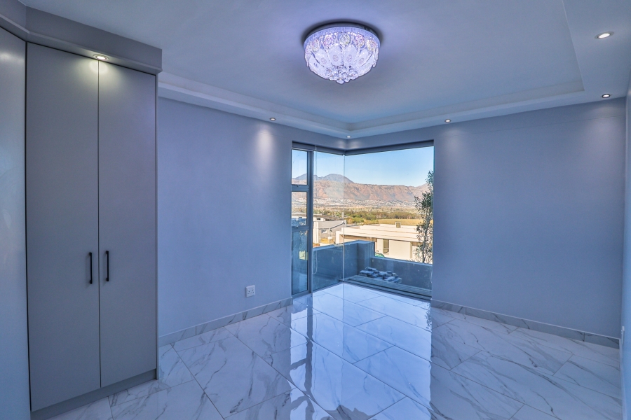 To Let 5 Bedroom Property for Rent in Fairhaven Country Estate Western Cape